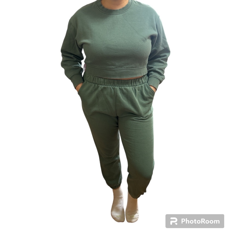 🍃 Beautiful sage loungewear outfit from Zara top L pants M